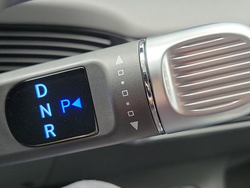 New 2024 Hyundai Ioniq 5 SEL AWD/4WD image 10