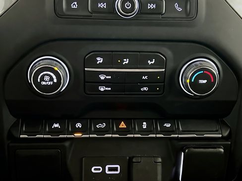 Used 2023 Chevrolet Silverado 1500 Custom RWD image 11