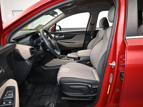 Used 2019 Hyundai Santa Fe SE image 11