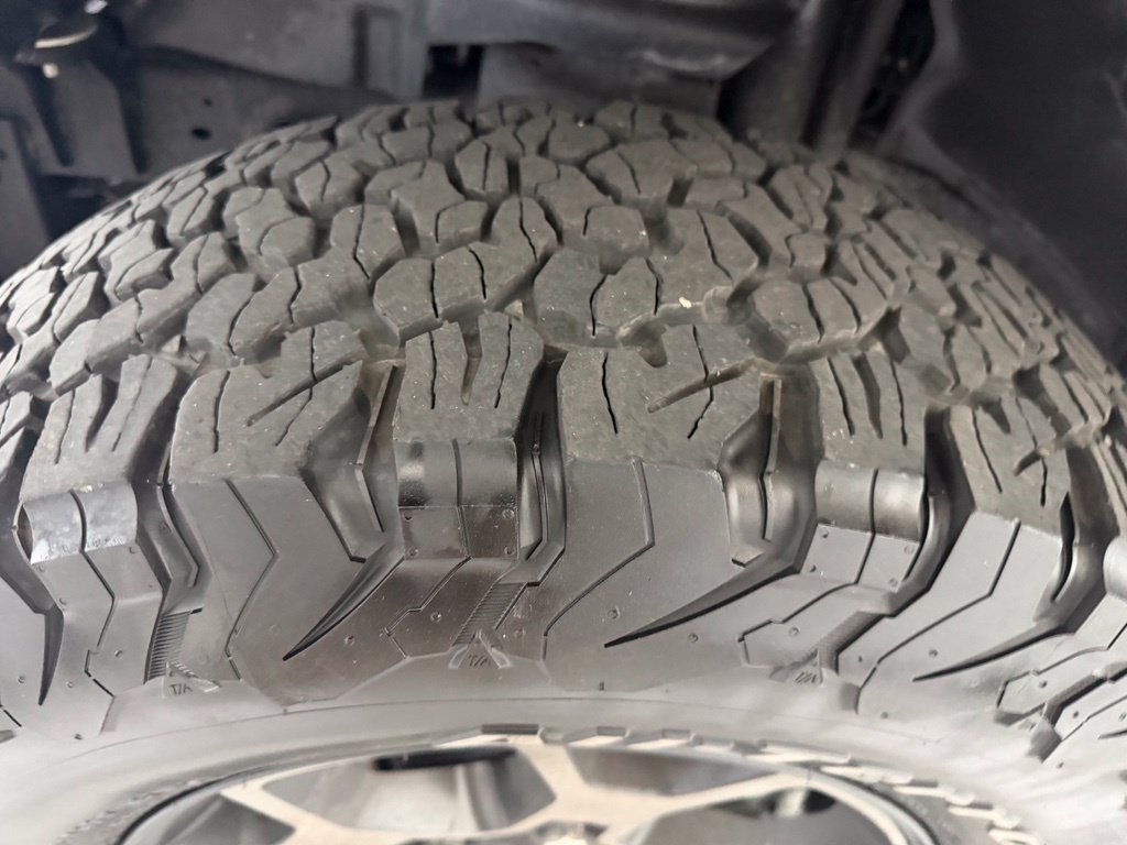 Used 2019 Jeep Wrangler Unlimited Rubicon w/ Dual Top Group AWD/4WD image 8