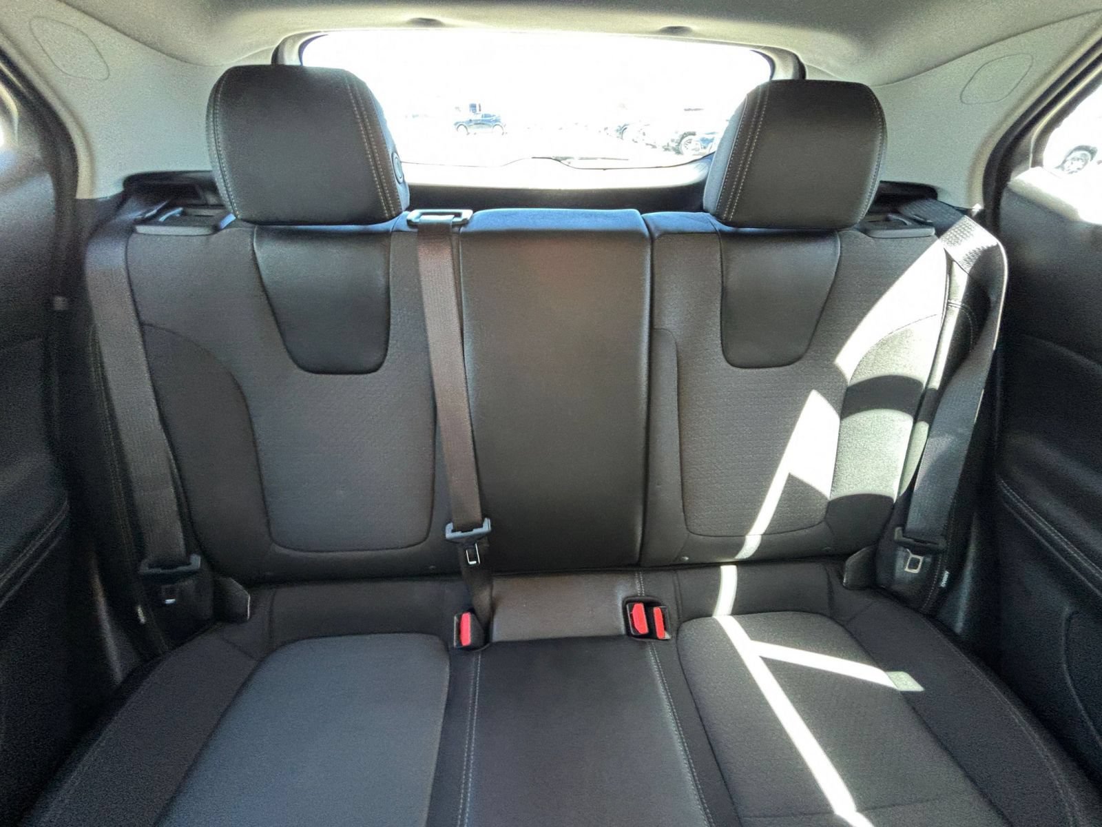 Used 2025 Buick Encore GX Preferred FWD image 37