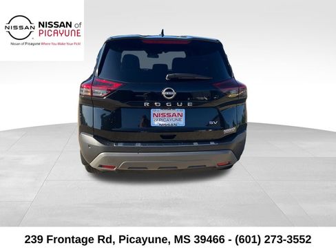 Used 2023 Nissan Rogue SV FWD image 4
