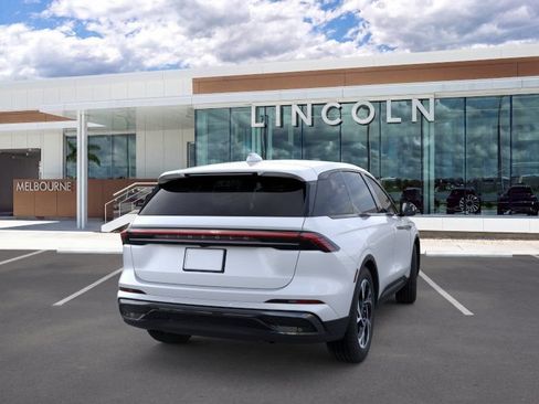 New 2026 Lincoln Nautilus Premier w/ Jet Appearance Package AWD/4WD image 8