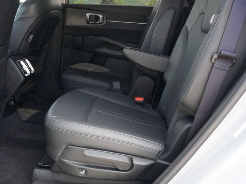 Used 2024 Kia Sorento X-Line EX AWD/4WD image 34