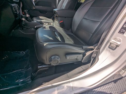 Used 2022 Jeep Wrangler Unlimited Sahara w/ LED Lighting Group image 29