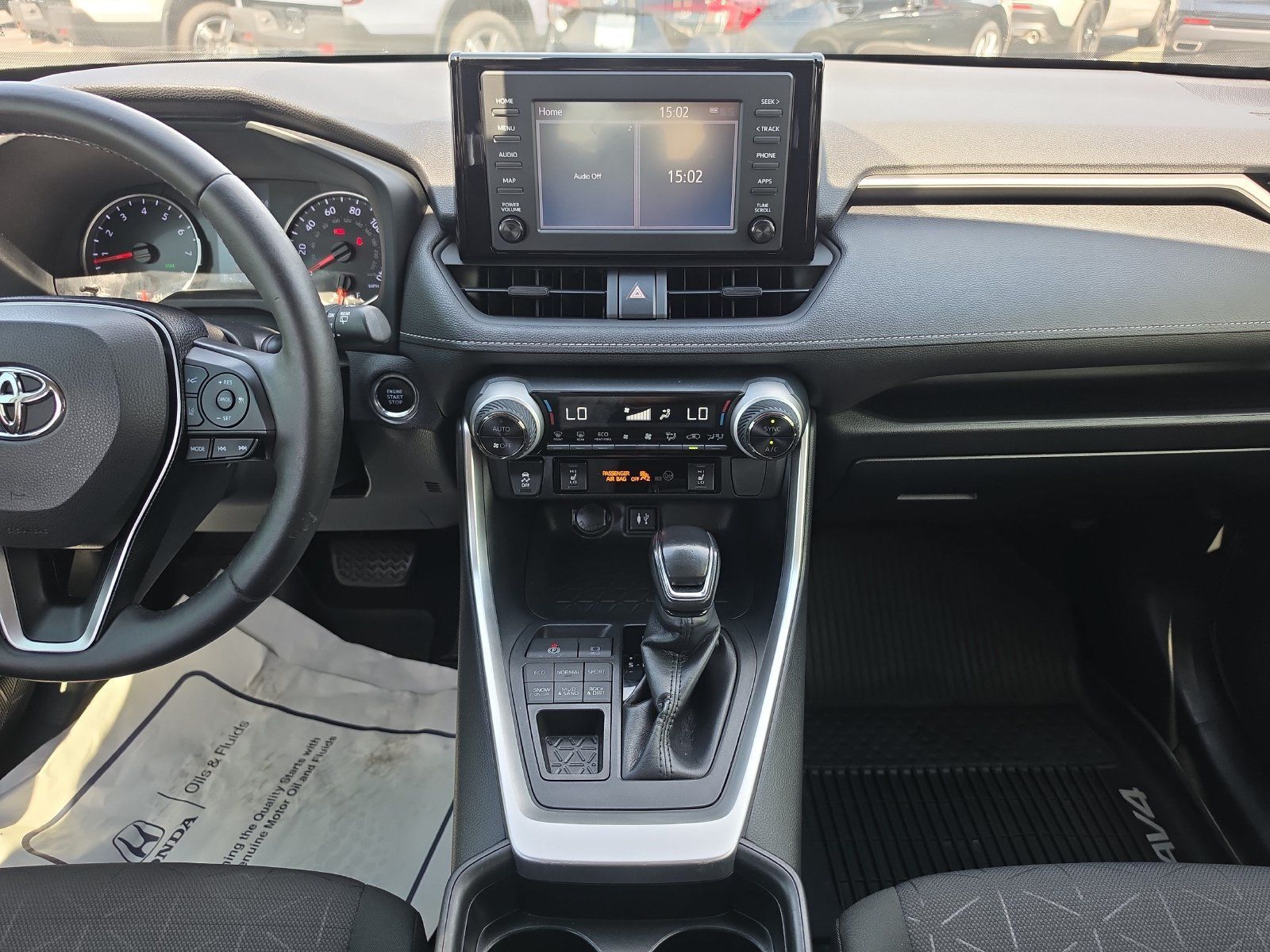 Used 2019 Toyota RAV4 XLE w/ Convenience Package AWD/4WD image 11