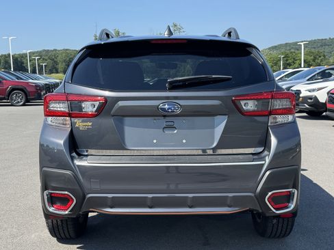 Used 2022 Subaru Crosstrek 2.0i Premium w/ Moonroof Package AWD/4WD image 4