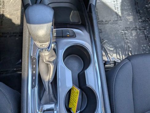 Used 2024 Chevrolet Malibu LT image 16