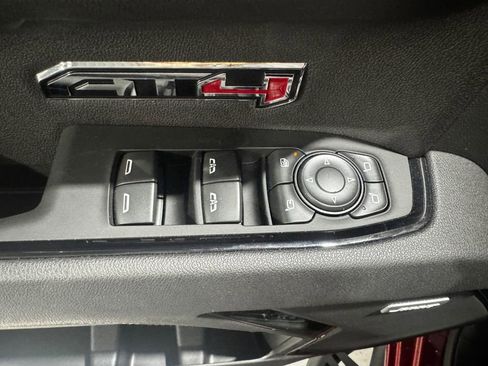 Used 2025 GMC Sierra 1500 AT4 w/ AT4 Premium Package AWD/4WD image 19