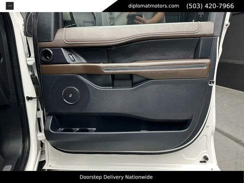 Used 2021 Ford Expedition King Ranch image 39