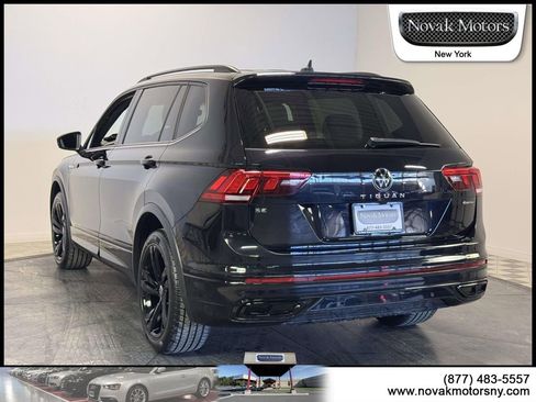 Used 2023 Volkswagen Tiguan SE R-Line AWD/4WD image 5