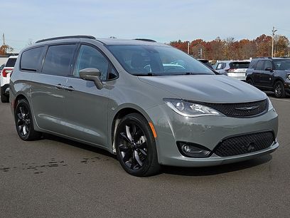 Used 2020 Chrysler Pacifica Touring-L Plus
