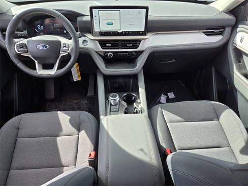 New 2026 Ford Explorer Active image 13