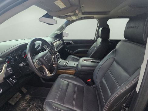 Used 2019 GMC Yukon Denali w/ Denali Ultimate Package image 22
