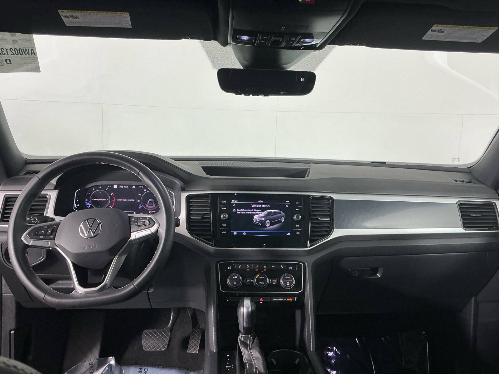 Used 2022 Volkswagen Atlas Cross Sport SEL AWD/4WD image 14