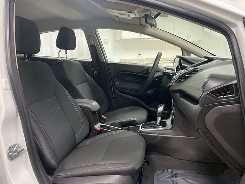 Used 2017 Ford Fiesta SE image 14
