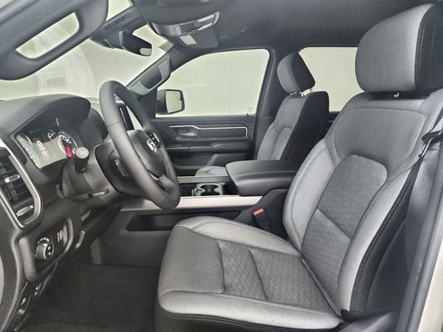 New 2026 RAM 1500 4x4 Crew Cab image 19