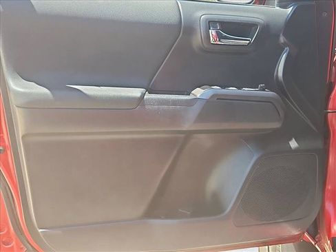 Certified 2023 Toyota Tacoma TRD Sport w/ Advanced Technology Package AWD/4WD image 9