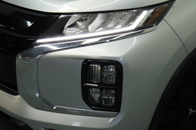 Used 2024 Mitsubishi Outlander Sport AWD image 2