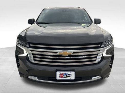Used 2021 Chevrolet Tahoe High Country image 13