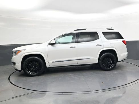Used 2017 GMC Acadia Denali w/ Technology Package image 8