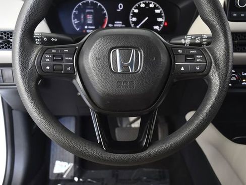 Used 2023 Honda HR-V LX image 7