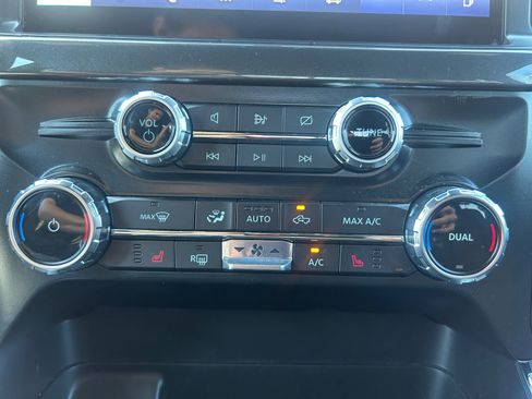 Used 2022 Ford F150 XLT w/ Equipment Group 302A High AWD/4WD image 16