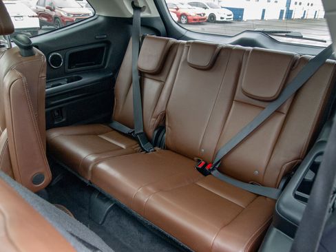 Used 2023 Subaru Ascent Touring image 30