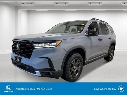 New 2025 Honda Pilot TrailSport image 1