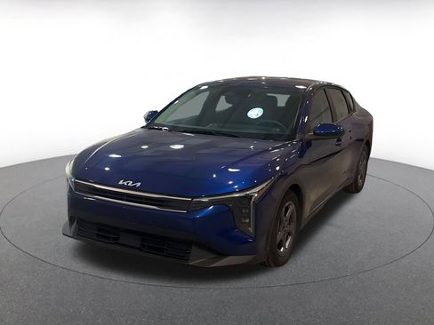 Used 2025 Kia K4 LXS image 7