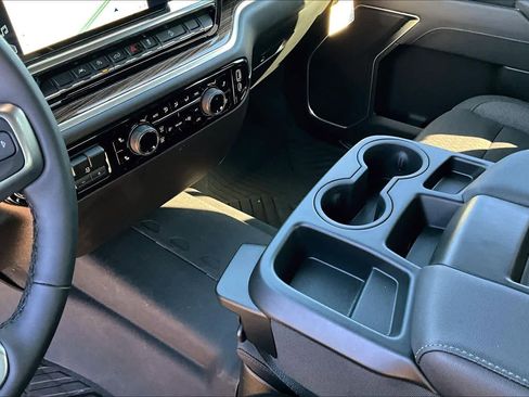 New 2026 Chevrolet Silverado 1500 LT image 8