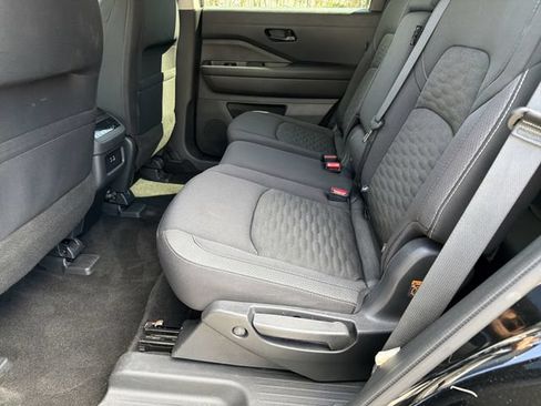 Certified 2025 Nissan Pathfinder SV AWD/4WD image 21