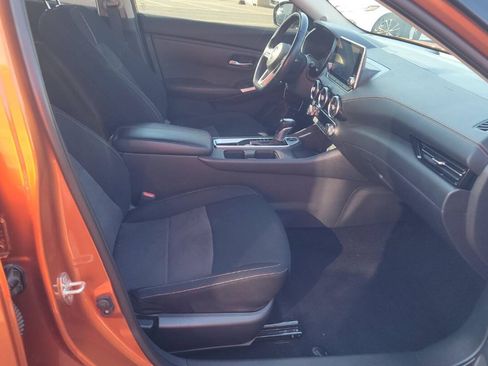 Used 2023 Nissan Sentra SR w/ Electronics Package FWD image 11