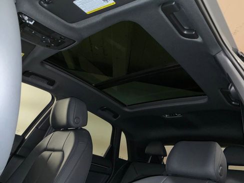 New 2025 Audi Q3 2.0T Premium image 5