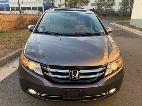 Used 2014 Honda Odyssey Touring image 10