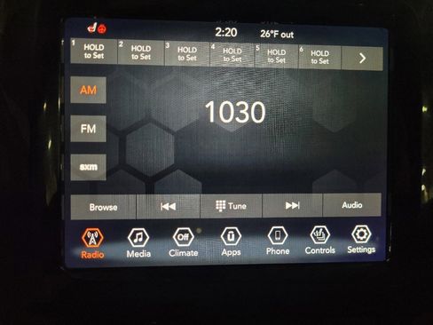 Used 2019 Jeep Cherokee Limited image 25