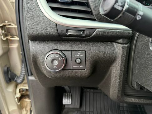 Used 2014 Chevrolet Traverse LT w/ All-Star Edition FWD image 21