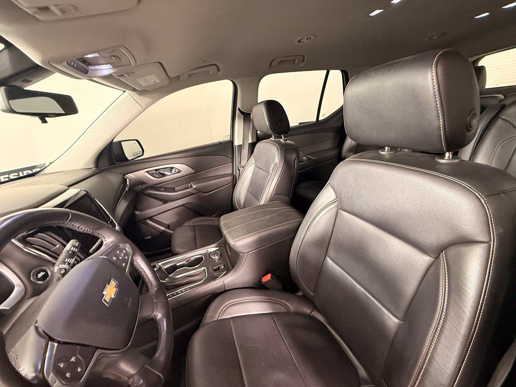 Used 2019 Chevrolet Traverse RS w/ LPO, Floor Liner Package FWD image 45