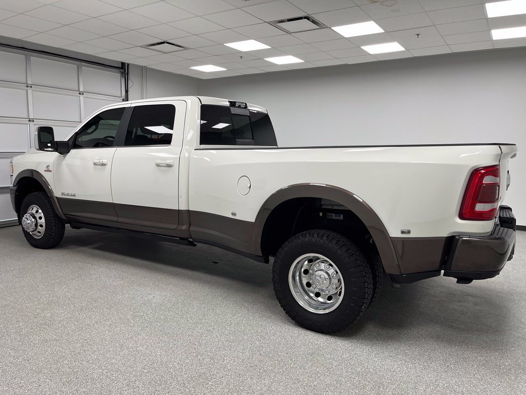 Used 2024 RAM 3500 Limited w/ Safety Group AWD/4WD image 7