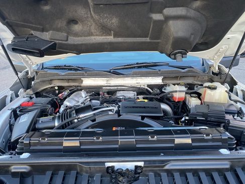 Used 2020 GMC Sierra 2500 Denali w/ Denali Ultimate Package image 10