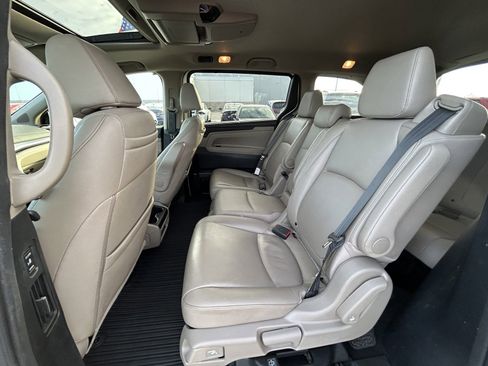 Used 2023 Honda Odyssey Touring image 13