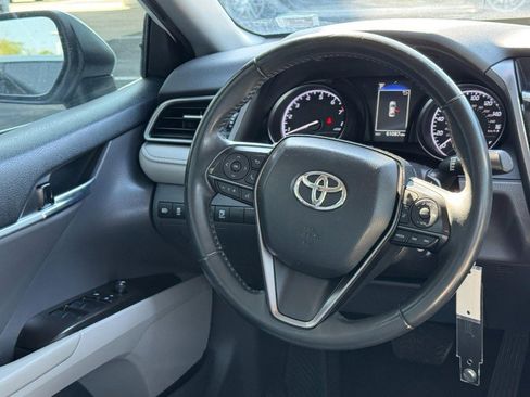 Used 2023 Toyota Camry SE FWD image 15