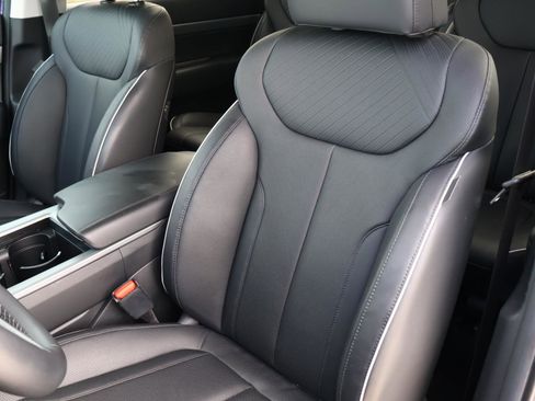 Used 2024 Hyundai Palisade SEL image 13