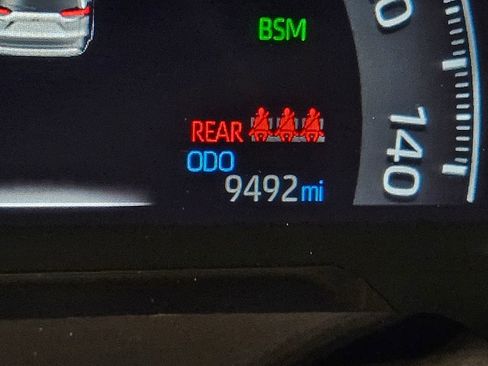 Used 2024 Toyota RAV4 XLE image 30