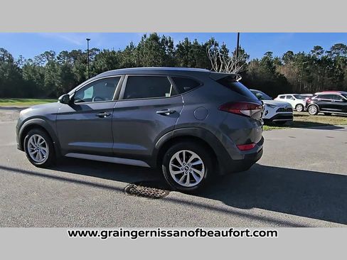 Used 2017 Hyundai Tucson SE image 28