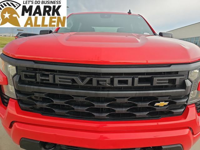 Used 2022 Chevrolet Silverado 1500 Custom w/ LPO, Dark Essentials Package AWD/4WD image 30
