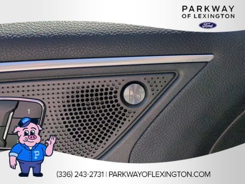 Used 2022 Ford Edge Titanium AWD/4WD image 14