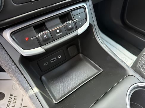Used 2022 GMC Terrain SLE w/ Driver Convenience Package FWD image 41
