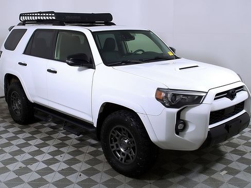 Used 2021 Toyota 4Runner Venture image 6