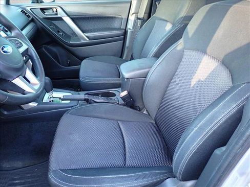 Used 2018 Subaru Forester 2.5i w/ Alloy Wheel Package AWD/4WD image 8